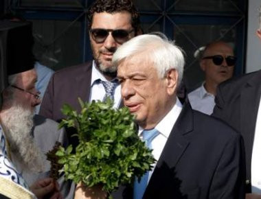 Ο λυκειάρχης Καλάμου μίλησε με τα πιο συγκινητικά λόγια για τον Προκόπη Παυλόπουλο